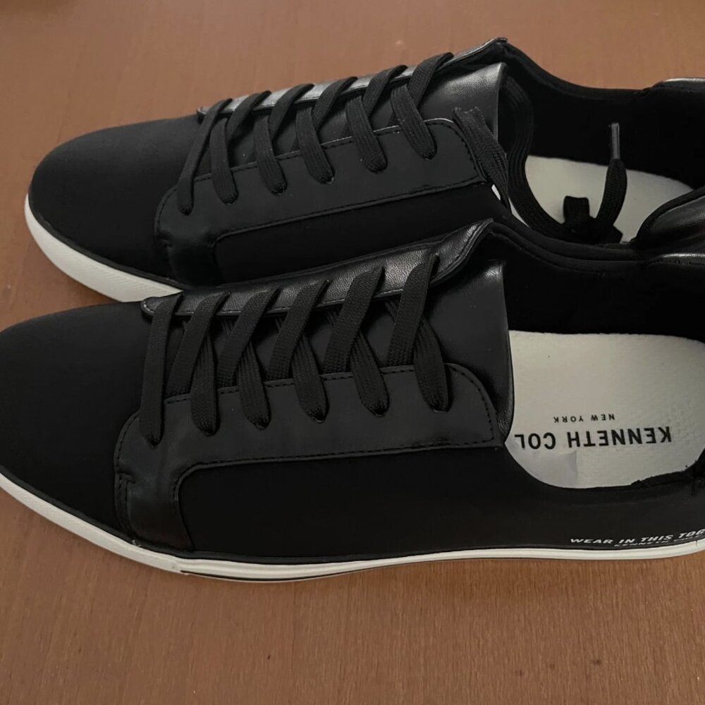 Share Kenneth Cole New York Women's Kam Stripe Witt Neoprene Sneaker Black Size